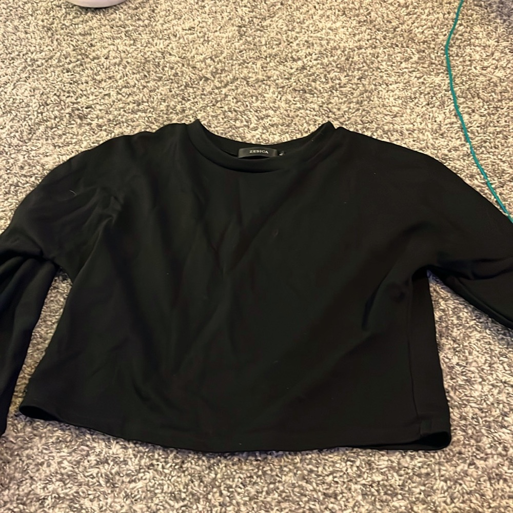 Black crop top